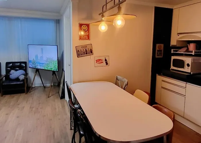 Apartment Allday In Hongdae